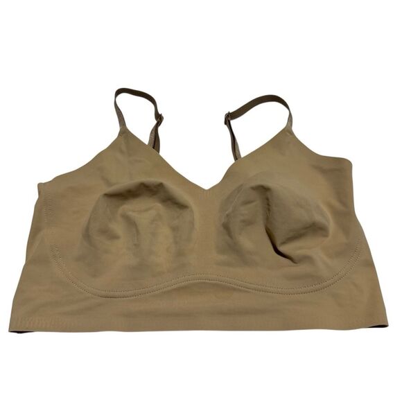 Nordstrom True & Co True Body Boost V-Neck Smoothing Wire-free Bra - Picture 1 of 3